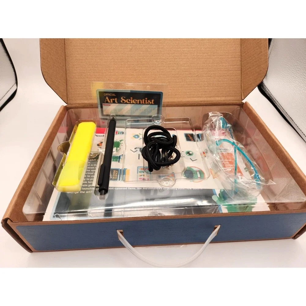 Carson Dellosa Mini Maker Kit: Art Science Activity Kit Grade 2-5 (29 pieces)